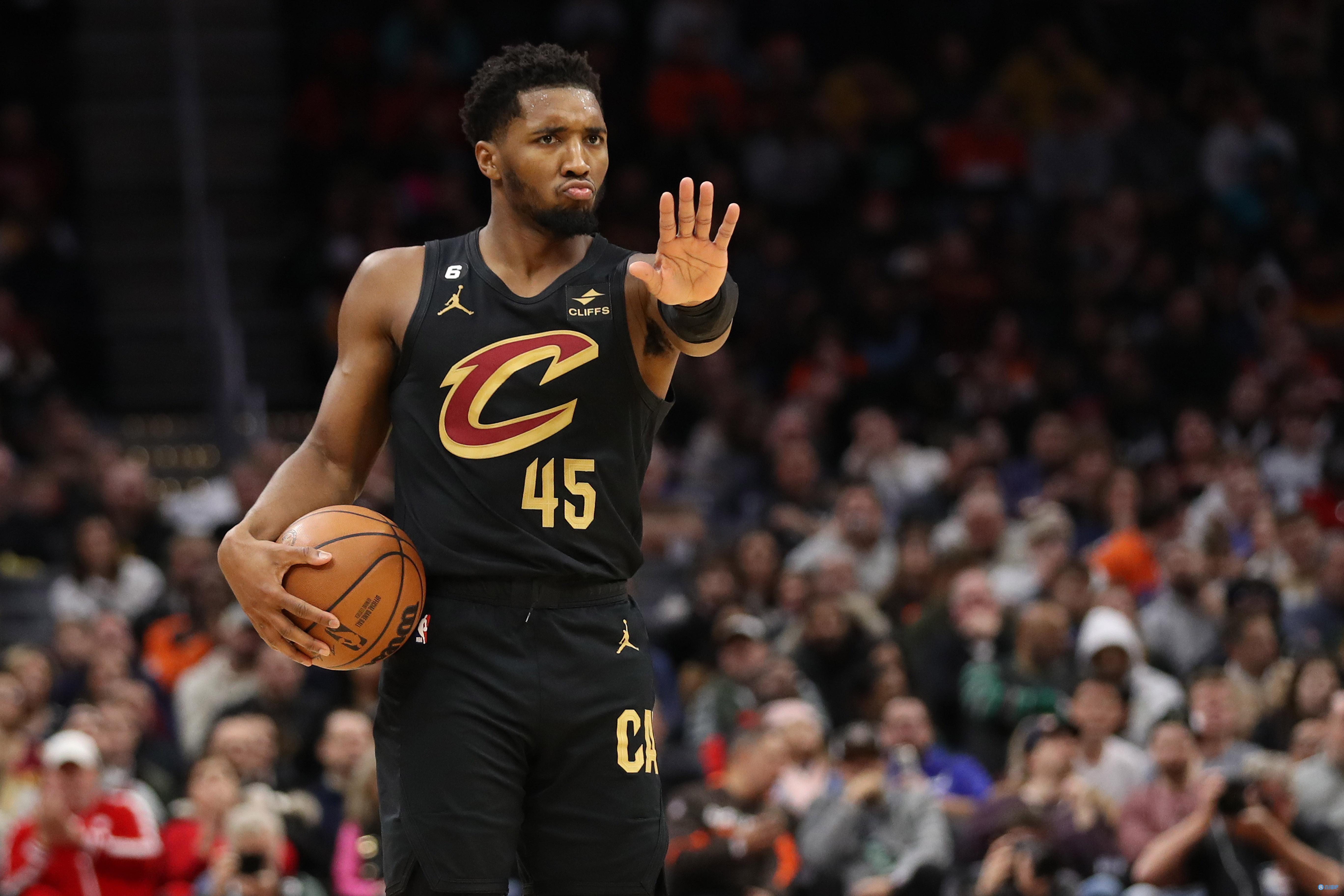 谁能在前两 谁能在前两